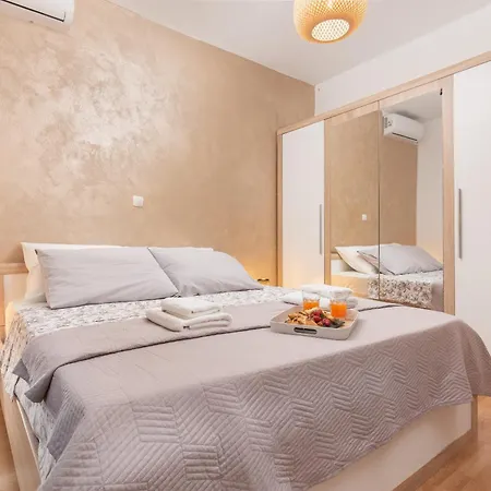 Luxury Kristina With Heated Pool Near Omis For 12 Guests *