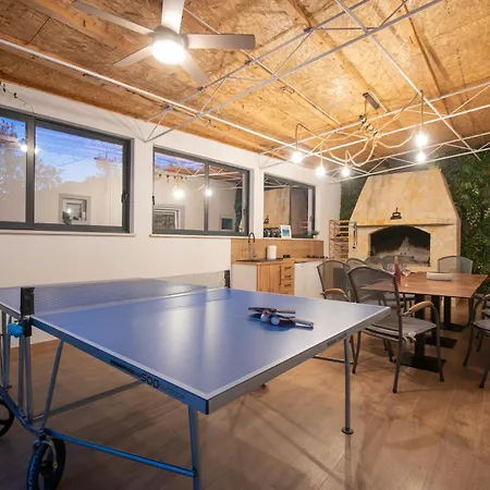Luxury Kristina With Heated Pool Near Omis For 12 Guests Villa *